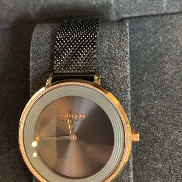 NIB SO&CO Black and Gold Discontinued Madison Watch, Stainless Steel Mesh Band - Picture 6 of 14